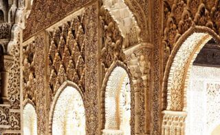 ¿Cómo evitar las colas en la Alhambra de Granada? Consejos 2026 ❤️