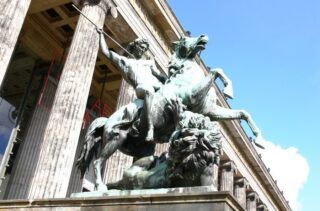 Entrar sin hacer cola en el Museo Altes de Berlín