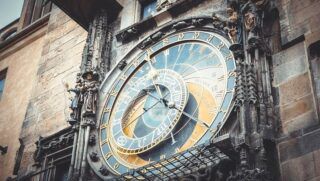 ¿Cómo visitar sin colas el Reloj Astronómico de Praga? Consejos 2026 🎟️