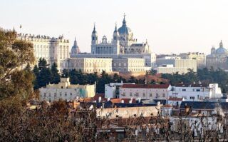 ¿Cómo evitar las colas en el Palacio Real de Madrid? Consejos 2026 🎟️