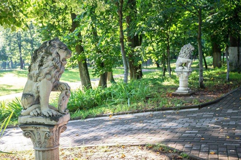 Vistas del Palacio Real de Caserta y su entorno
