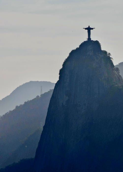 Zona del Cristo Redentor de Río con miradores y visitantes